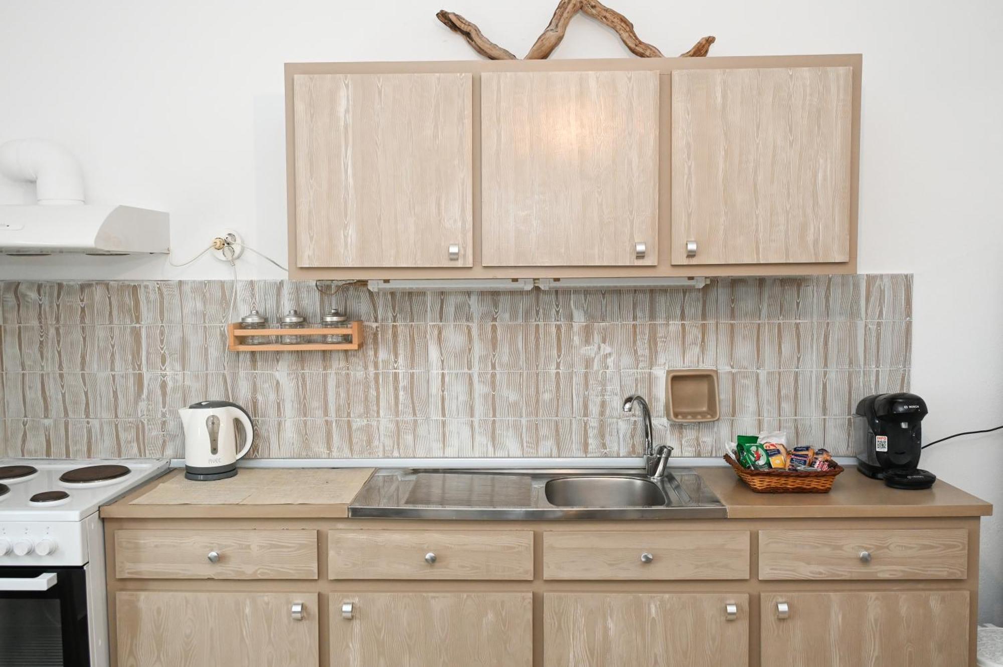 Holiday home Gemilos Nest Komia