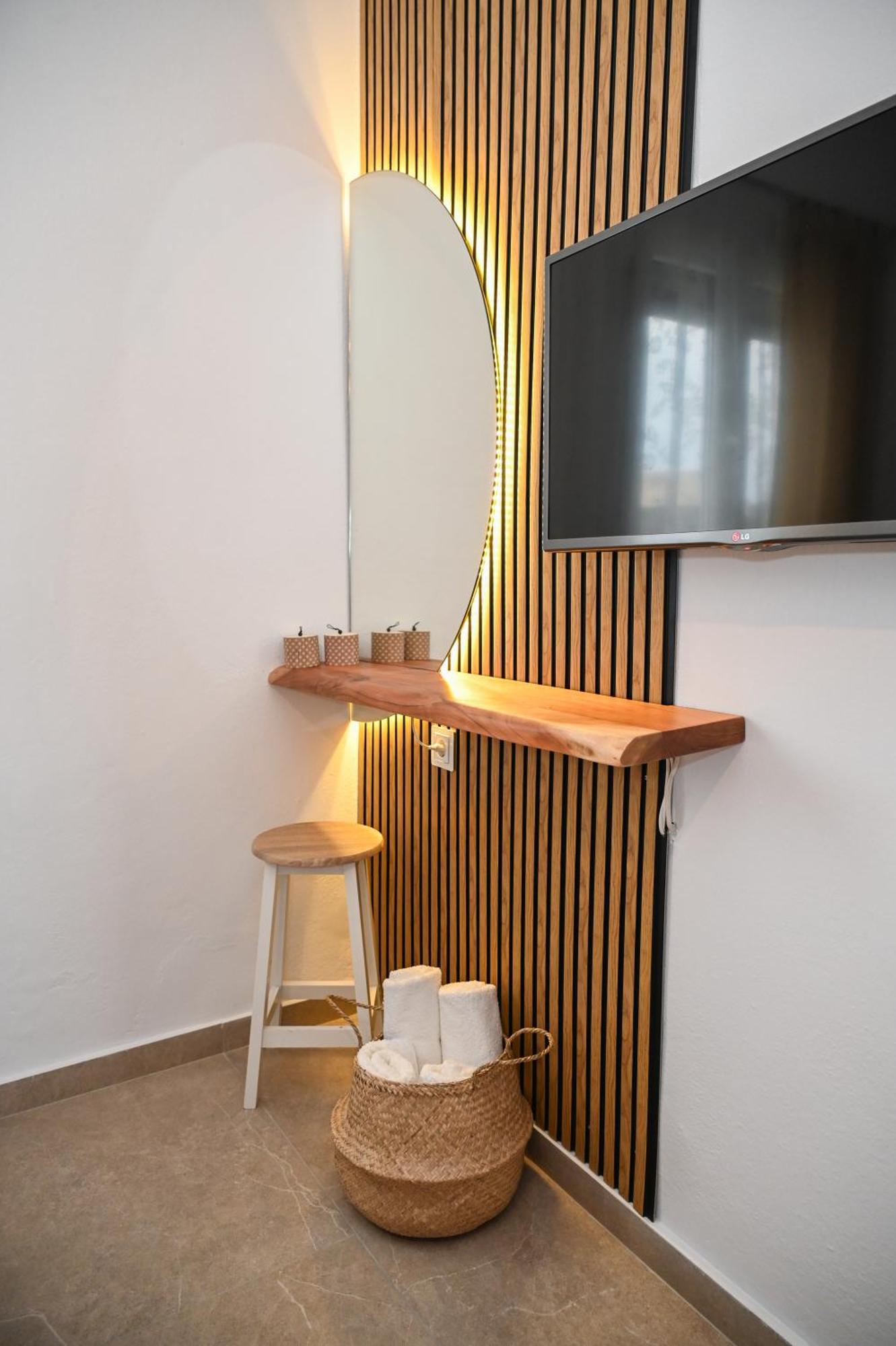 Holiday home Gemilos Nest Komia